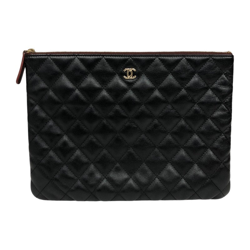 シャネル CHANEL マトラッセクラッチバッグ 24番台 ブラック ゴールド 