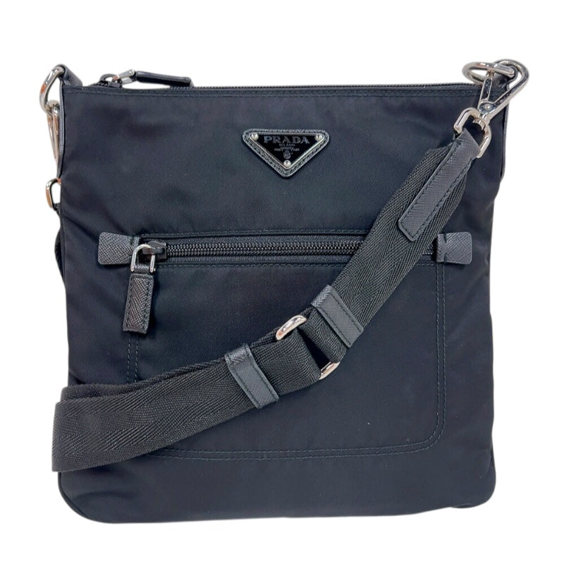 プラダ PRADA ナイロンショルダー ブラック シルバー金具
