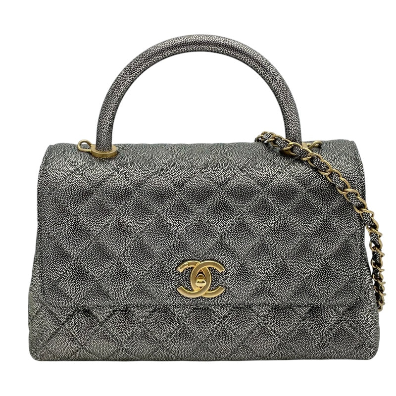 【丁度いいサイズ感♪ショルダーにも！】シャネル ハンドバッグ 2WAYで使える♪CHANEL 22 ミニ ハンドバッグ ゴールド シルバー