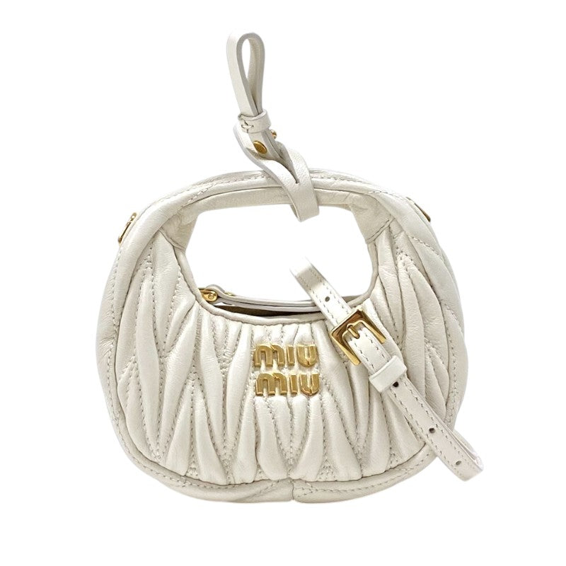ミュウミュウ miu miu ワンダー マテラッセレザー ホーボー ミュウミュウ miu miu ワンダー マテラッセレザー ホーボー