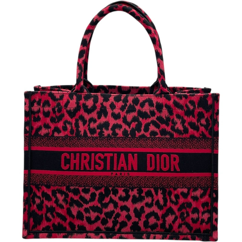 クリスチャン・ディオール Christian Dior バック DIOR】アイコンバッグ「ディオール ブックトート」に「マクロ