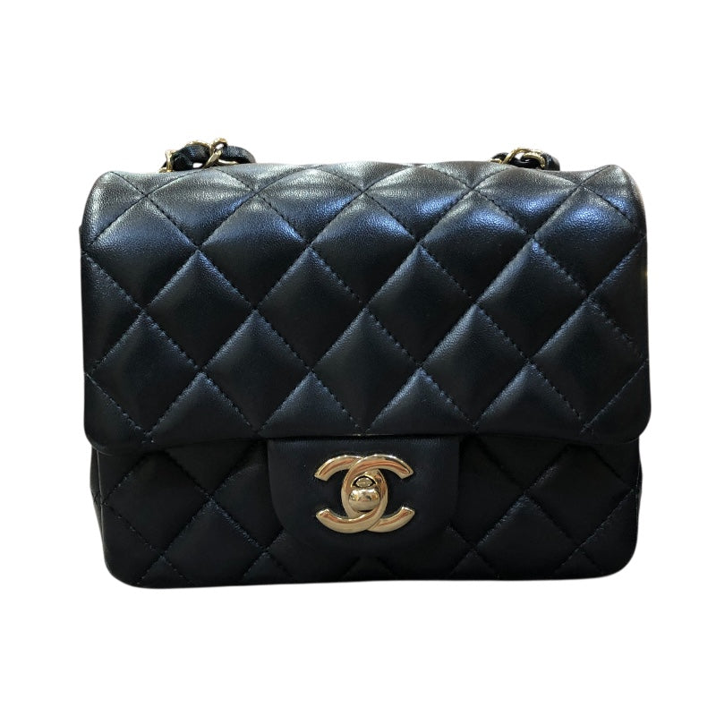 シャネル CHANEL ミニマトラッセ18 A01115 ブラック/ゴールド金具