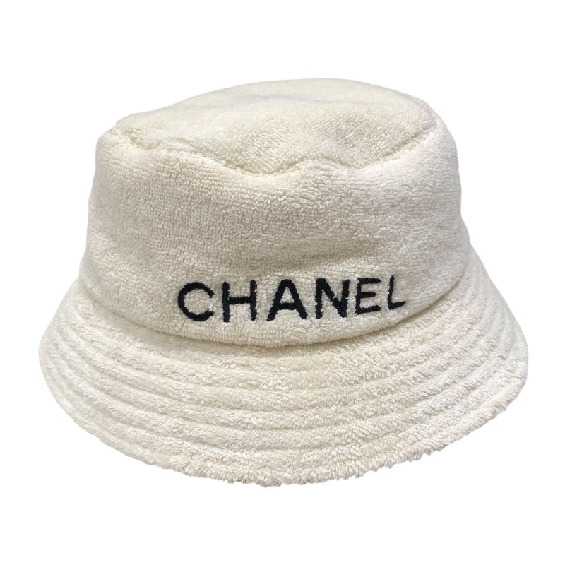 シャネル バケットハット シャネル CHANEL ロゴ刺繡パイルバケットハット クリーム