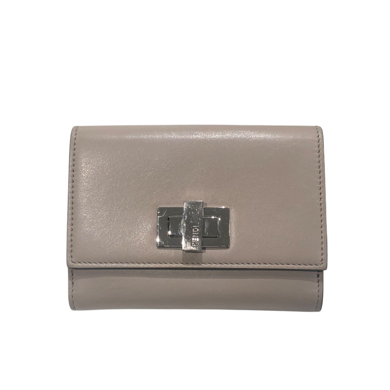 フェンディ ピーカブー Wホック財布 ブランドオフ FENDI レザー W
