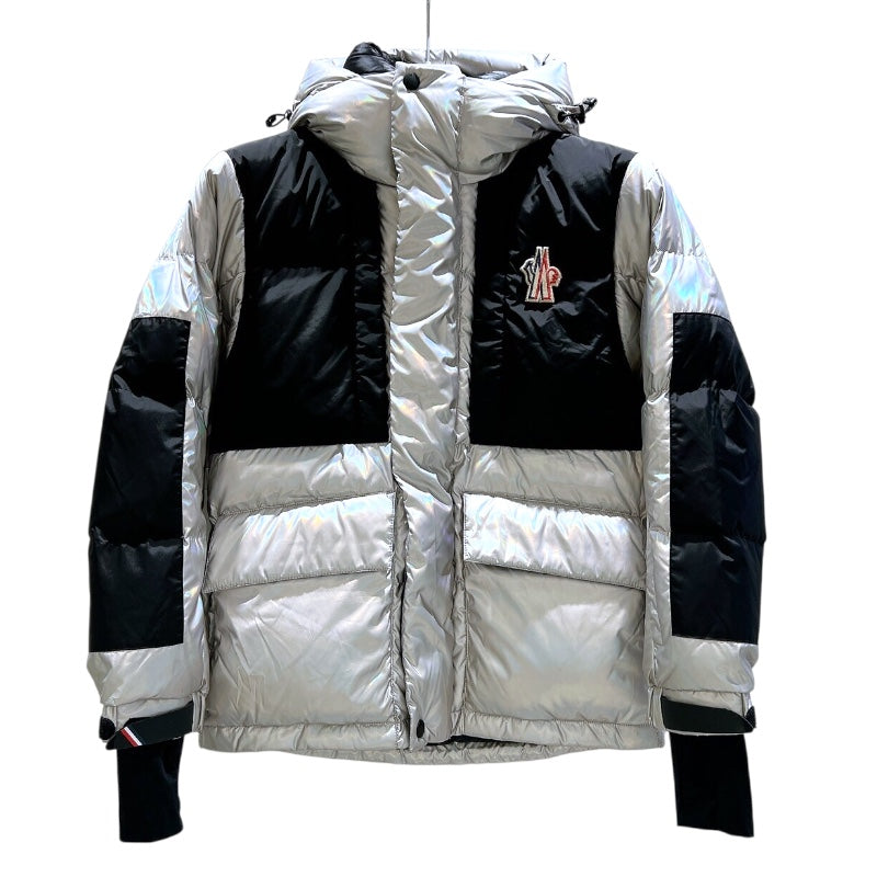 美品✨MONCLERモンクレール　BERRE ダウンジャケット　シルバー　M相当 美品✨MONCLERモンクレール BERRE ダウンジャケット シルバー M相当
