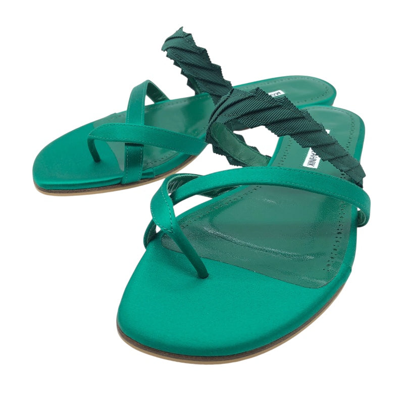 マノロブラニク Manolo Blahnik サテンフラットサンダル