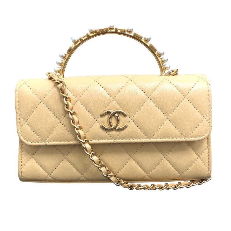 シャネル CHANEL トップハンドルフラップ フォンケース AP3512