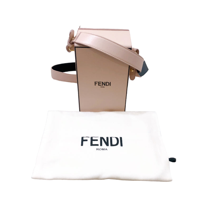 フェンディ FENDI ボックスショルダー 8BT339 ピンク レザー レディース ショルダーバッグ | 中古ブランドリユースショップ  OKURA(おお蔵)