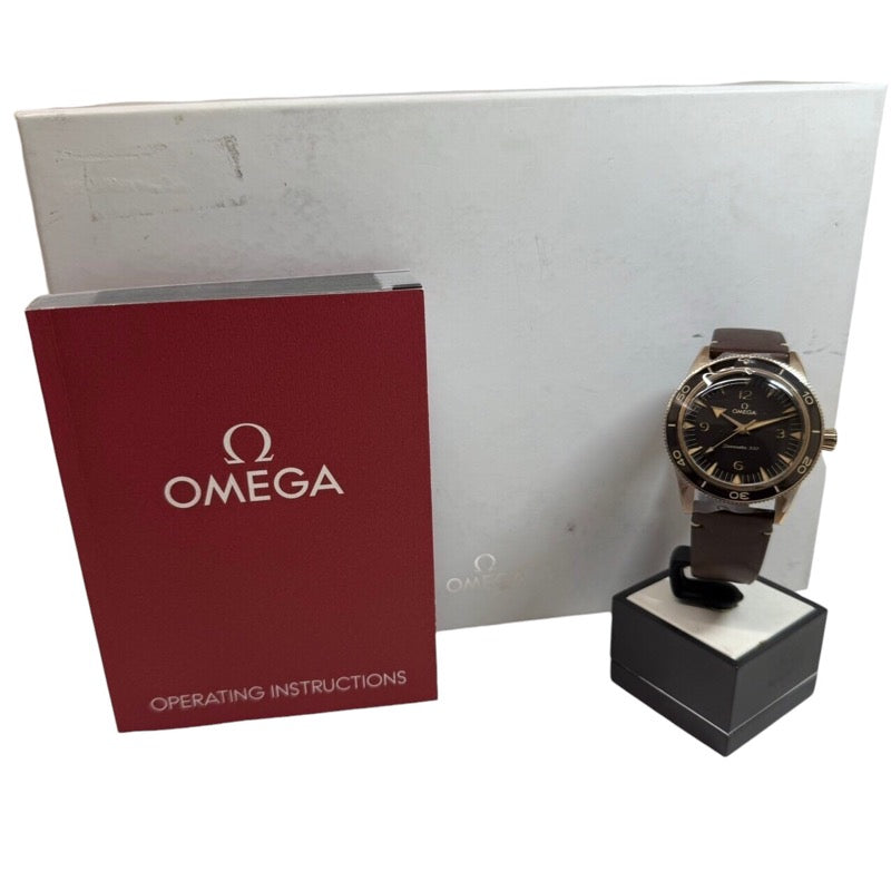 オメガ OMEGA シーマスター 30﻿0 コーアクシャル マスター クロノメーター 234.92.41.21.10.001 ブロンズゴールド メンズ 腕時計