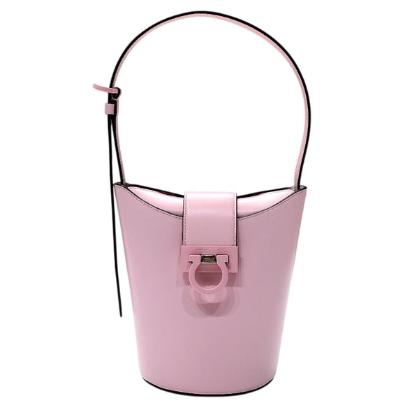 サルヴァトーレ・フェラガモ Salvatore Ferragamo ガンチーニワン