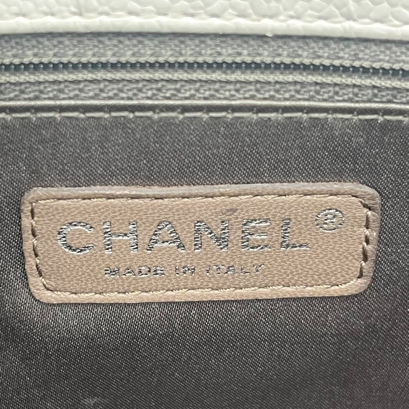 シャネル CHANEL GST チェーントート A50995 ホワイト シルバー金具 キャビアスキン レディース ショルダーバッグ