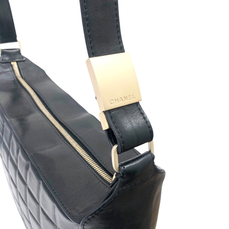 シャネル CHANEL チョコバーセミショルダーバッグ ブラック