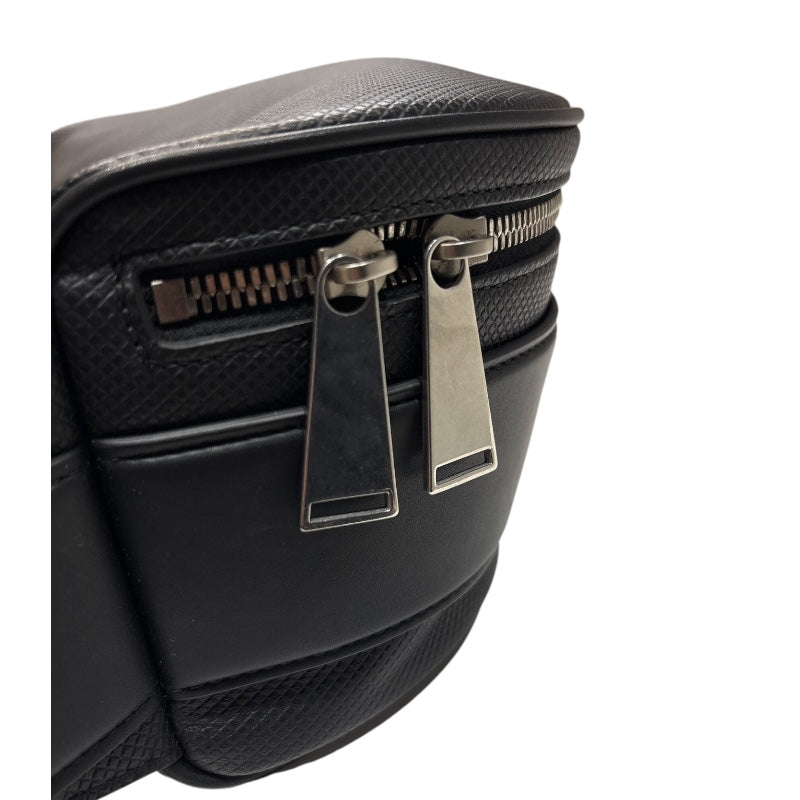 ボッテガ・ヴェネタ BOTTEGA VENETA ショルダーバッグ エンボスレザー メンズ ハンドバッグ