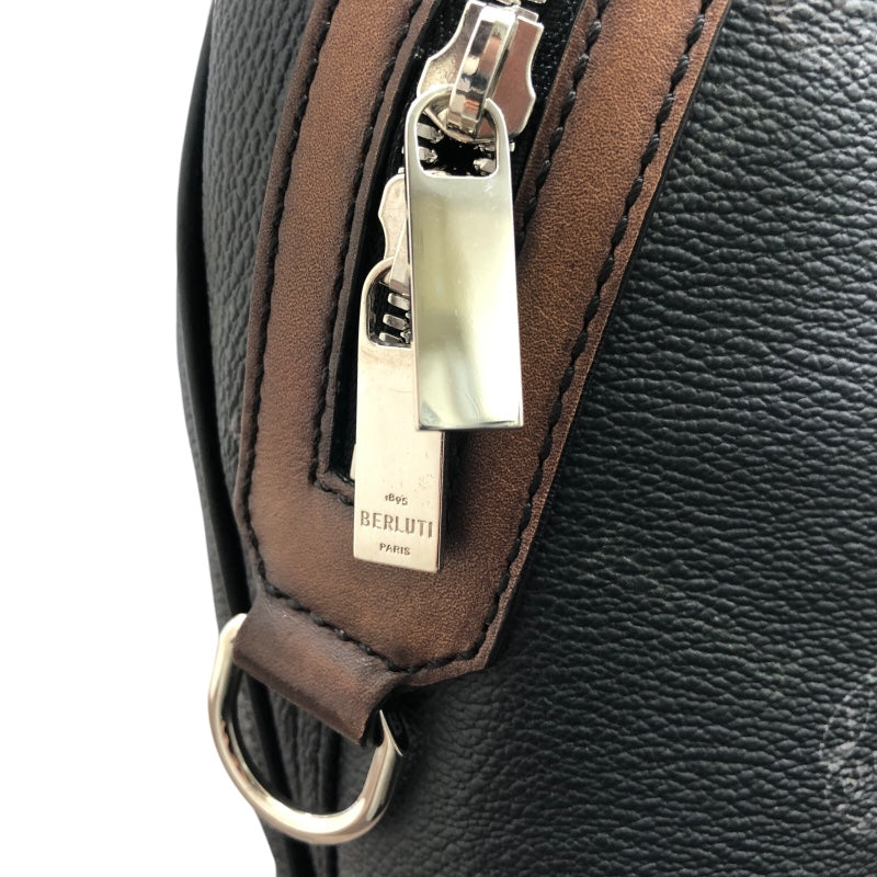 ベルルッティ Berluti エクスプローラー スリングバッグ キャンバス メンズ ショルダーバッグ