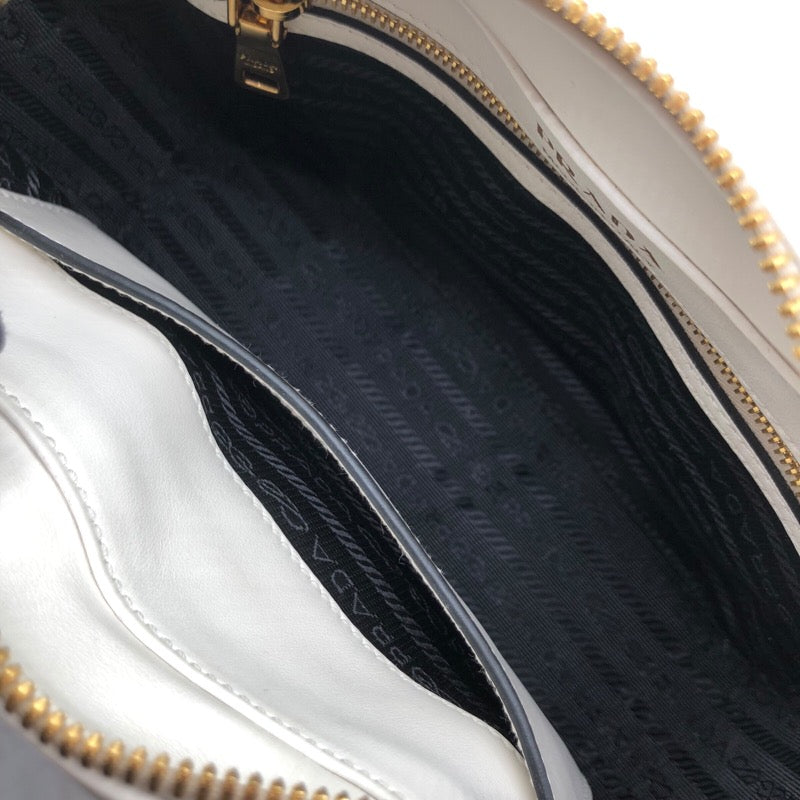 プラダ PRADA カメラバッグ 1BH093 カーフ レディース ショルダーバッグ【中古】
