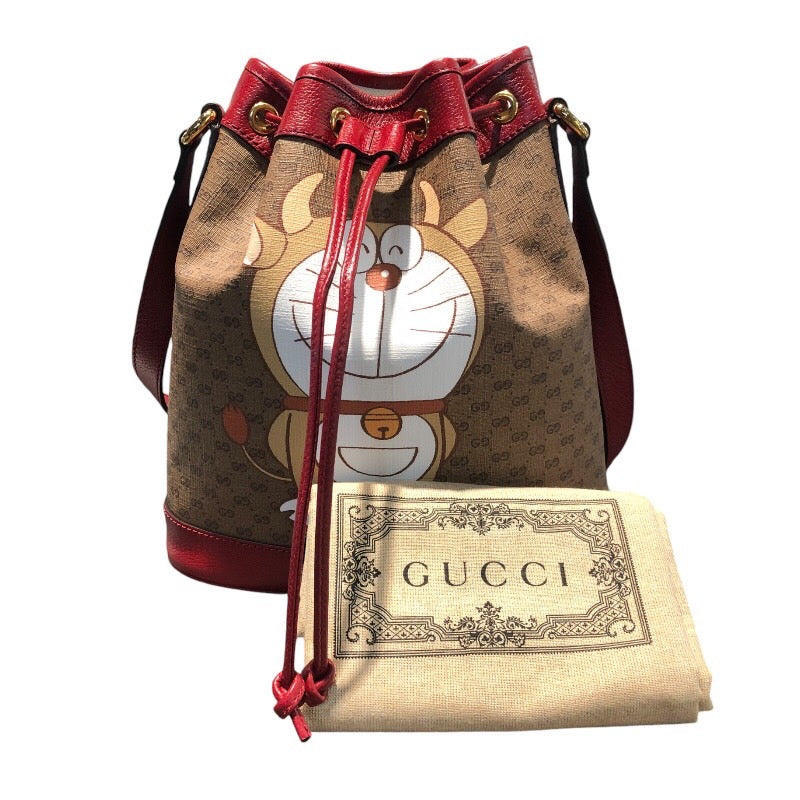 グッチ GUCCI ショルダーバッグ　ドラえもんコラボ 655597 ブラウン GGスプリームキャンバス ユニセックス ショルダーバッグ