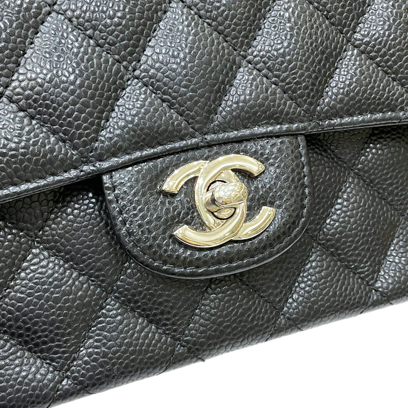 シャネル CHANEL マトラッセ25 チェーンショルダーバッグ A01112 28番台 ブラック シルバー金具 キャビアスキン レディース