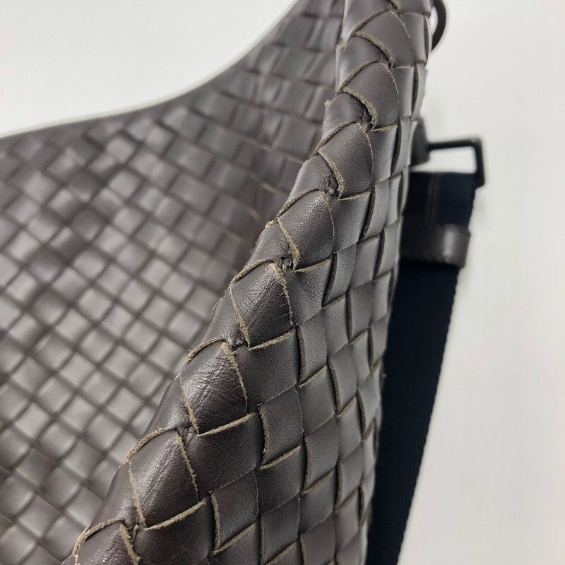 ボッテガ・ヴェネタ BOTTEGA VENETA イントレチャートショルダーバッグ 161623 レザー メンズ ショルダーバッグ