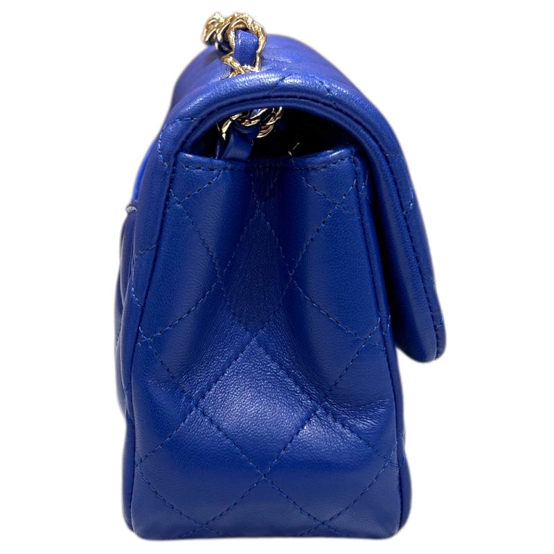 シャネル CHANEL ミニマトラッセ18 A35200 ブルー ゴールド金具 ラム レディース ショルダーバッグ