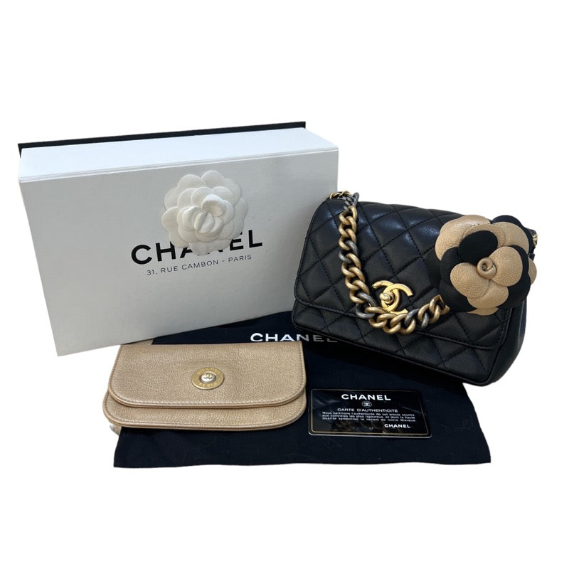 シャネル CHANEL カメリア　チェーンショルダー ブラック　ゴールド金具 ラムスキン レディース ショルダーバッグ