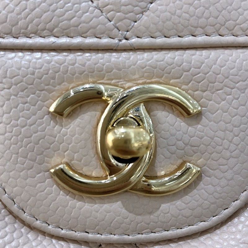 シャネル CHANEL デカマトラッセ 30 A58600 ベージュ　ゴールド金具 キャビアスキン レディース ショルダーバッグ