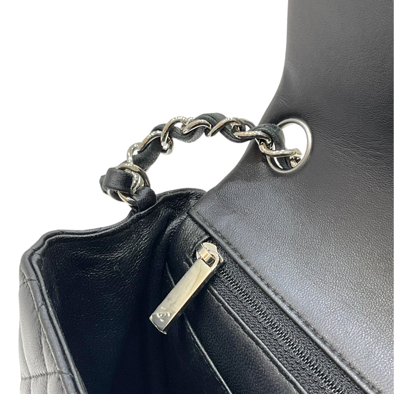 シャネル CHANEL ミニ マトラッセ A35200 25番台 ブラック シルバー金具 ラムスキン レディース ショルダーバッグ