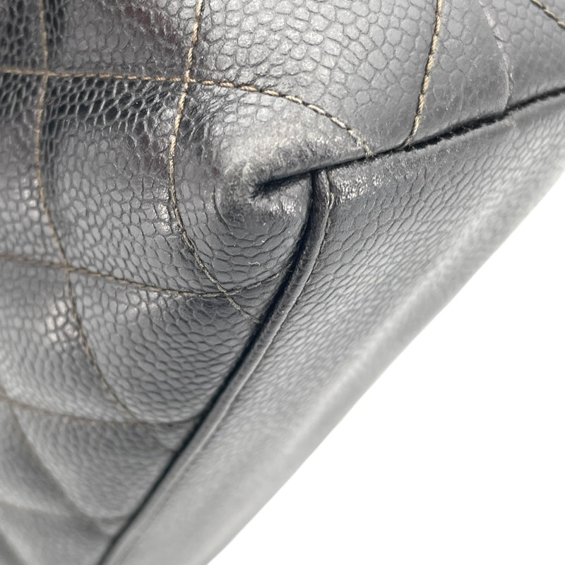 シャネル CHANEL マトラッセ ショルダーバッグ 2番台 ブラック ゴールド金具 キャビアスキン レディース ショルダーバッグ