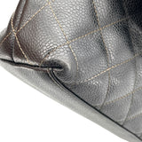 シャネル CHANEL マトラッセ ショルダーバッグ 2番台 ブラック ゴールド金具 キャビアスキン レディース ショルダーバッグ