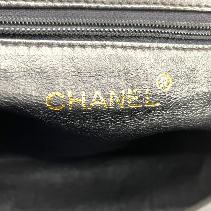 シャネル CHANEL マトラッセ ショルダーバッグ 2番台 ブラック ゴールド金具 キャビアスキン レディース ショルダーバッグ