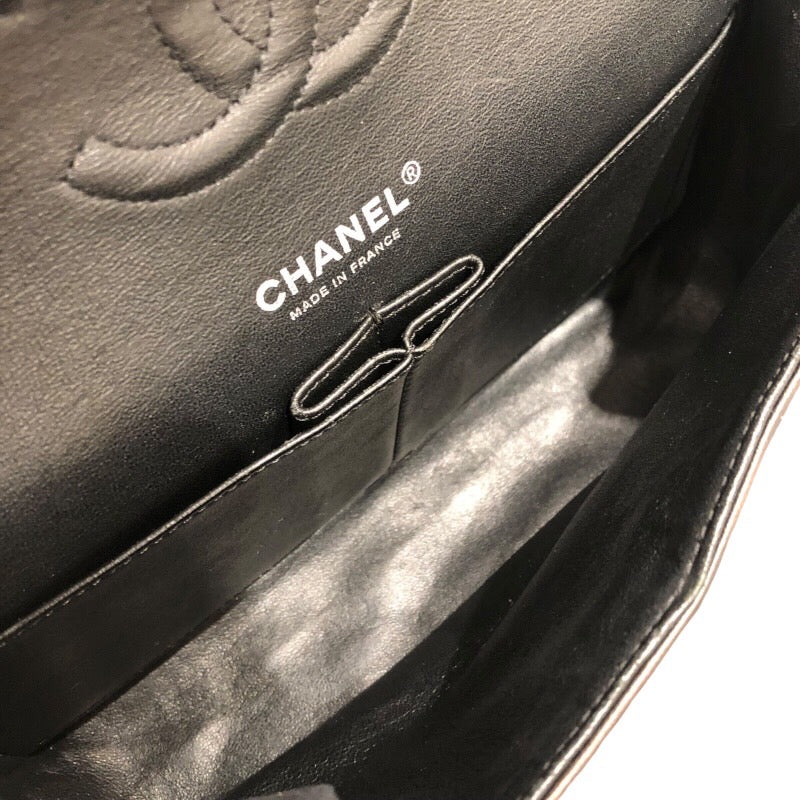 シャネル CHANEL マトラッセ25　アイコンプリント A01112 ブラック　シルバー金具  サテン レディース ショルダーバッグ