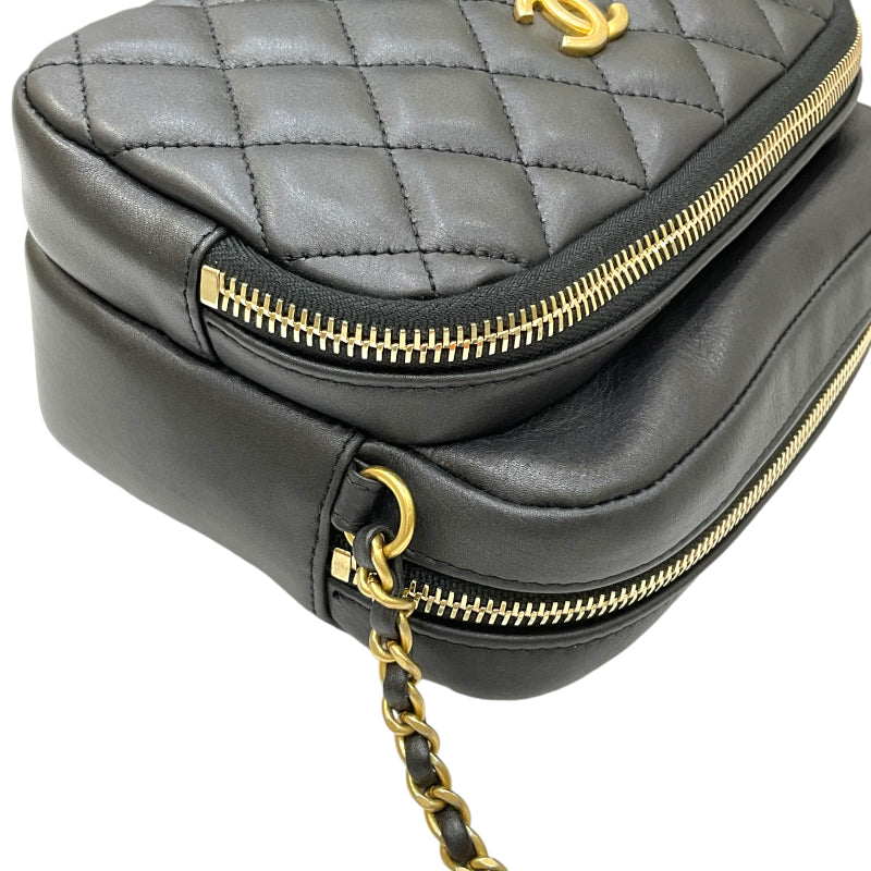 シャネル CHANEL マトラッセ カメラバッグ 29番台 ブラック ゴールド金具 ラムスキン レディース ショルダーバッグ