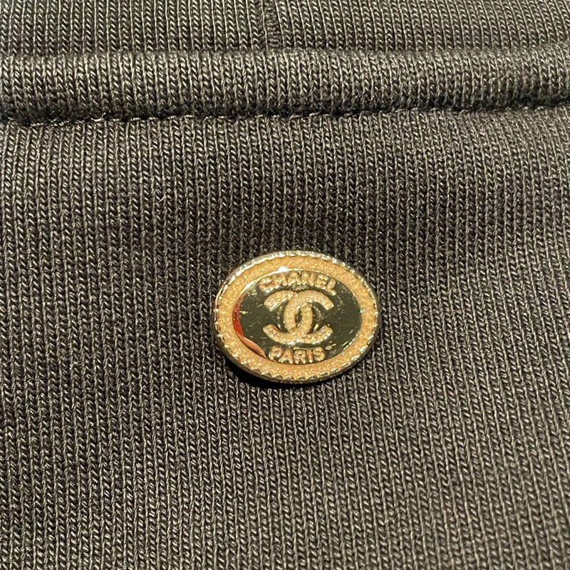 シャネル CHANEL メタリックロゴスウェットシャツ P72996