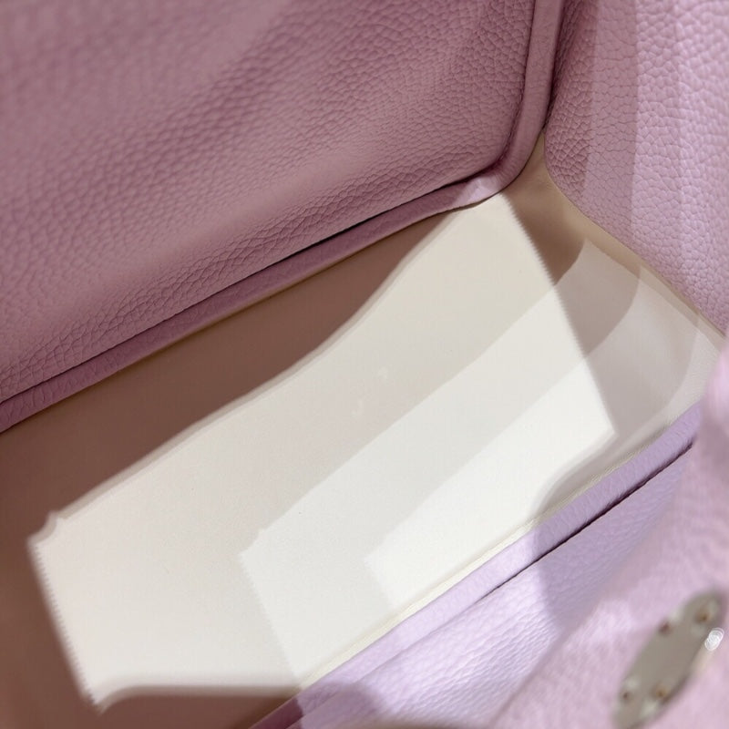 エルメス HERMES リンディ26ヴェルソ B刻印　(2023年製) モーヴペール/ナタ　シルバー金具 トリヨンクレマンス レディース ショルダーバッグ