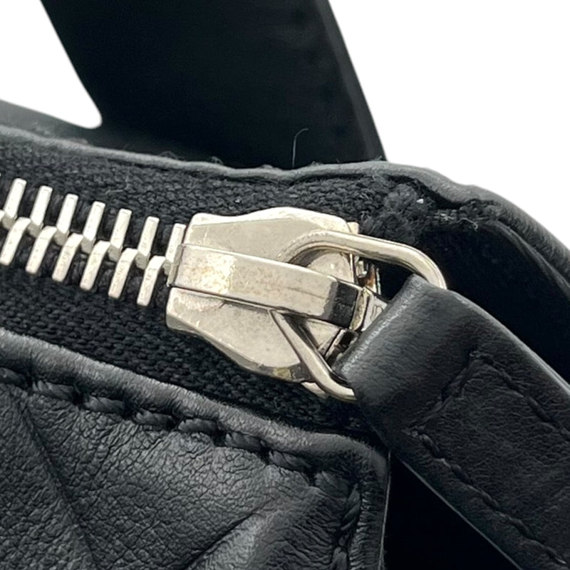 シャネル CHANEL Vステッチ ココマーク ハンドバッグ 11番台 ブラック シルバー金具 カーフレザー レディース ハンドバッグ