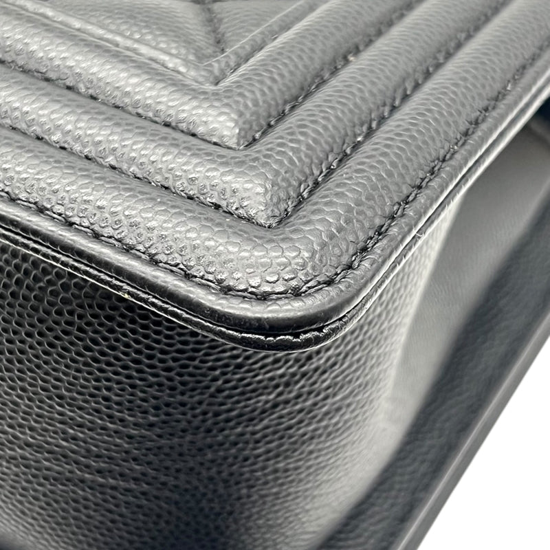 シャネル CHANEL ボーイシャネル25 A67086 ブラック アンティークゴールド金具 キャビアスキン レディース ショルダーバッグ