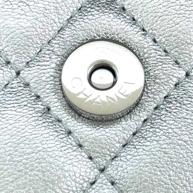 シャネル CHANEL マトラッセ チェーンベルトバッグ 2023イヤーズ
