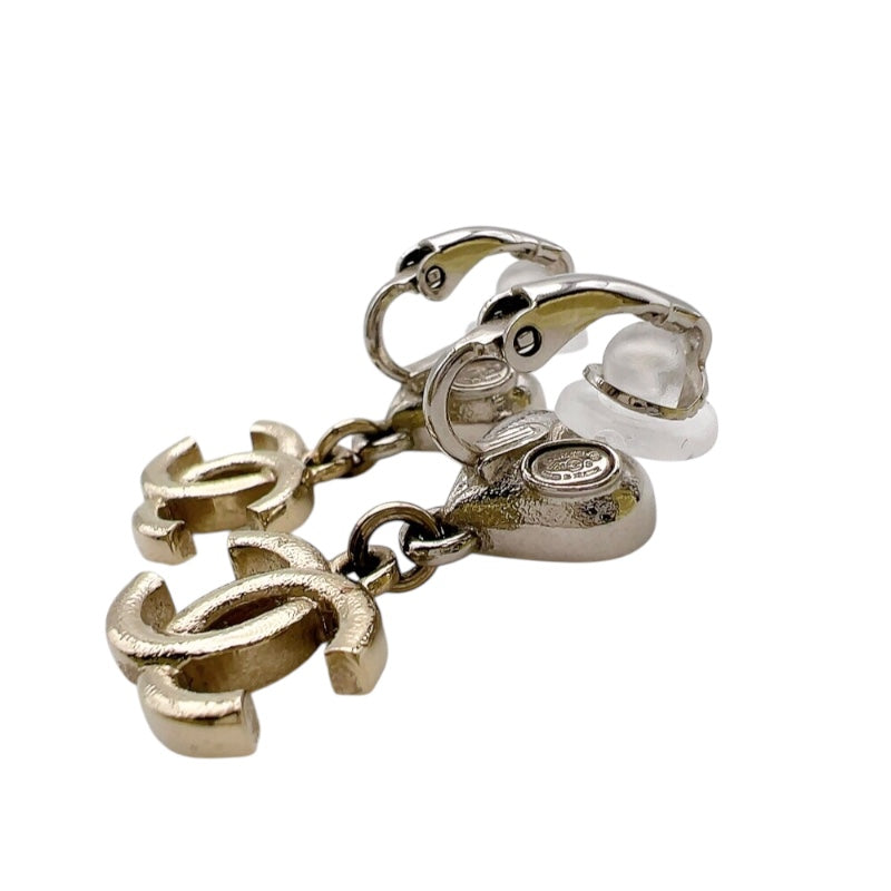 シャネル CHANEL 23C　ココマークハートイヤリング　 シルバー/ゴールド メタル アクセサリー