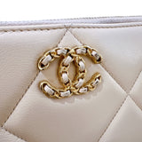 シャネル CHANEL シャネル19ウォレット AP1063 ベージュ　ゴールド金具 ラムスキン レディース 長財布