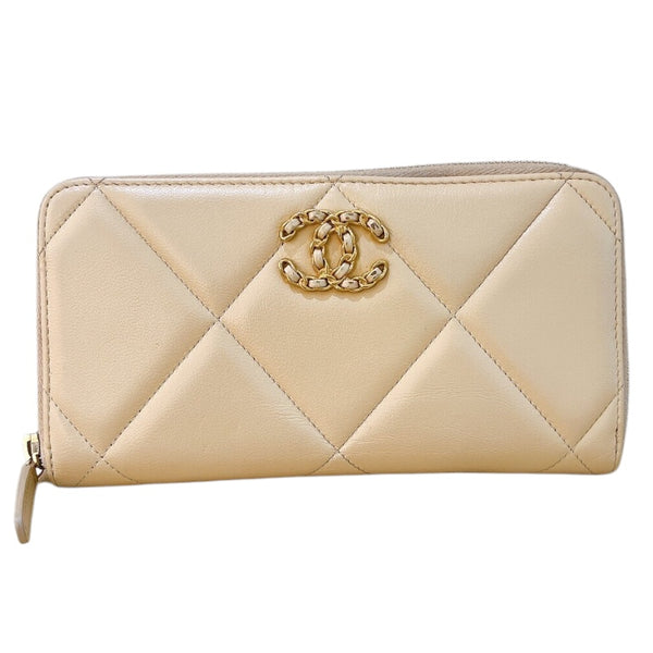 シャネル CHANEL シャネル19ウォレット AP1063 ベージュ　ゴールド金具 ラムスキン レディース 長財布