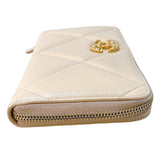 シャネル CHANEL シャネル19ウォレット AP1063 ベージュ　ゴールド金具 ラムスキン レディース 長財布