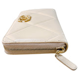 シャネル CHANEL シャネル19ウォレット AP1063 ベージュ　ゴールド金具 ラムスキン レディース 長財布