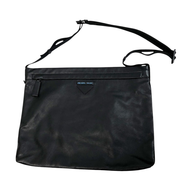 プラダ PRADA レザーラージショルダーバッグ 2VH057 ブラック