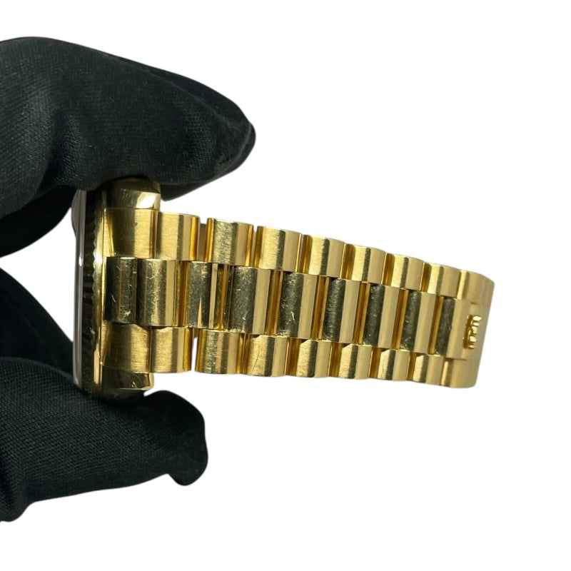 ロレックス ROLEX デイデイト36 パヴェダイヤ V番 118238NRZ ホワイト