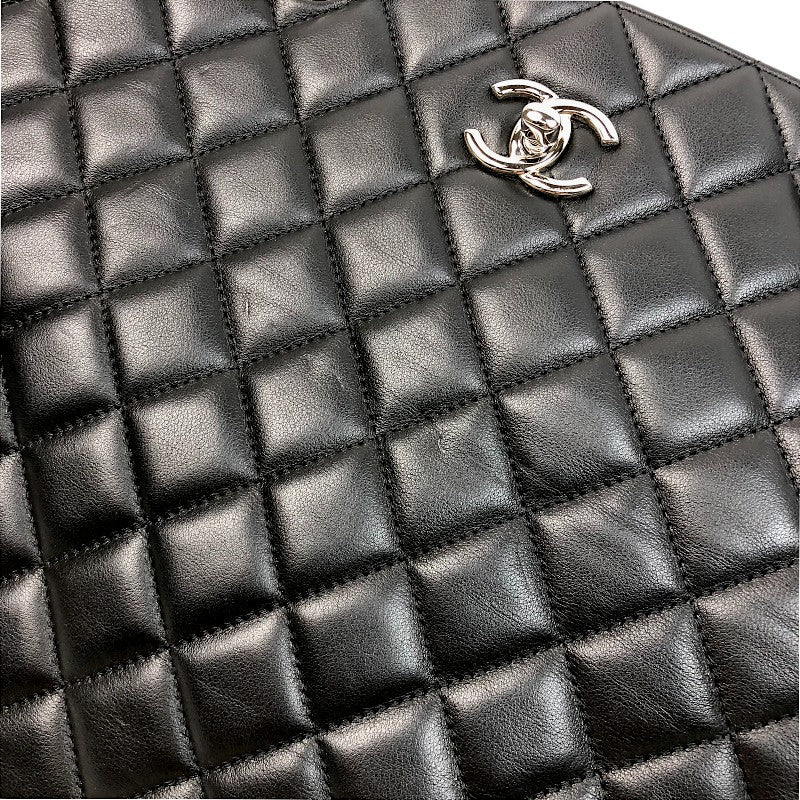 シャネル CHANEL マトラッセラージショッピングバッグ 23番台 ブラック シルバー金具 ラムスキン レディース トートバッグ