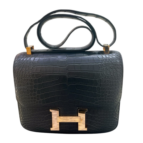 エルメス HERMES コンスタンス3 24 Y刻 ブラック ゴールド金具 アリゲーターマット レディース ショルダーバッグ