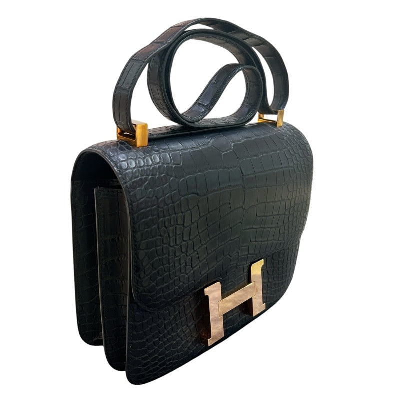 エルメス HERMES コンスタンス3 24 Y刻 ブラック ゴールド金具 アリゲーターマット レディース ショルダーバッグ