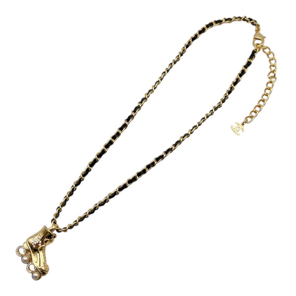 シャネル CHANEL ローラースケート　ネックレス ゴールド/ブラック メタル/レザー アクセサリー