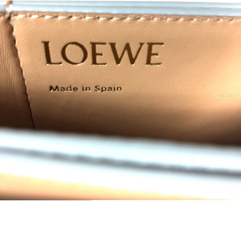 ロエベ LOEWE ゴヤアコーディオンクラッチ クリーム ゴールド