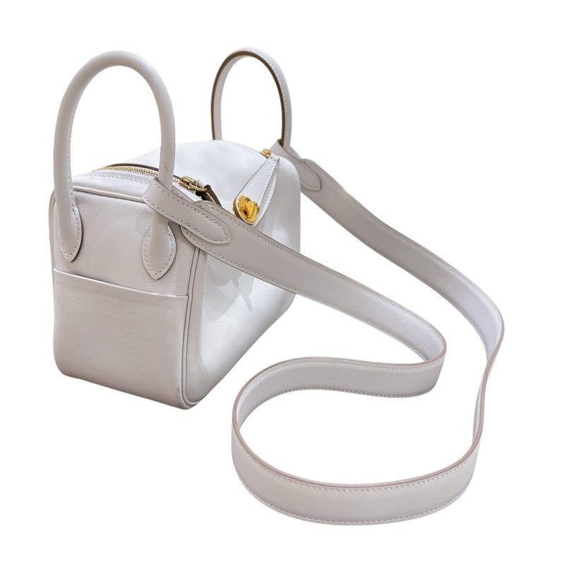 エルメス(HERMES)エルメス リンディ26 ニューホワイト ショルダーバッグ ショルダーバッグ バッグ  レディース｜2104102271752｜【公式】新品中古どちらもブランドの通販ならブランドオフ・オンラインストア| BRAND OFF Online  Store
