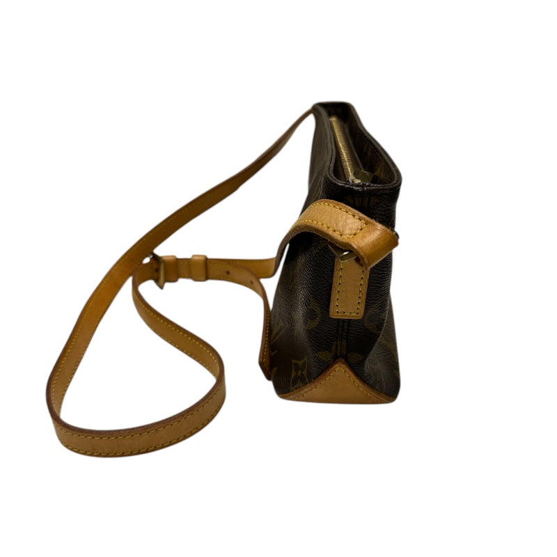 ルイ・ヴィトン LOUIS VUITTON トロッター M51240 ブラウン モノグラムキャンバス モノグラムキャンバス ユニセックス ショルダーバッグ